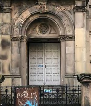 Doorway of the former church on Hope Park Terrace